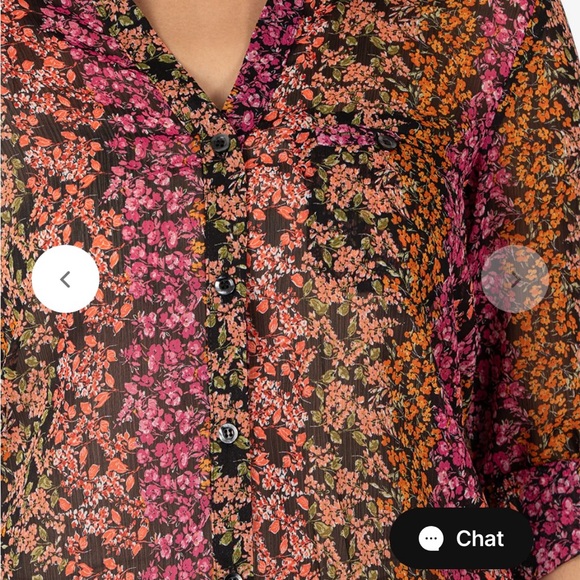 Kut from the Cloth jasmine chiffon blouse. - Picture 5 of 7